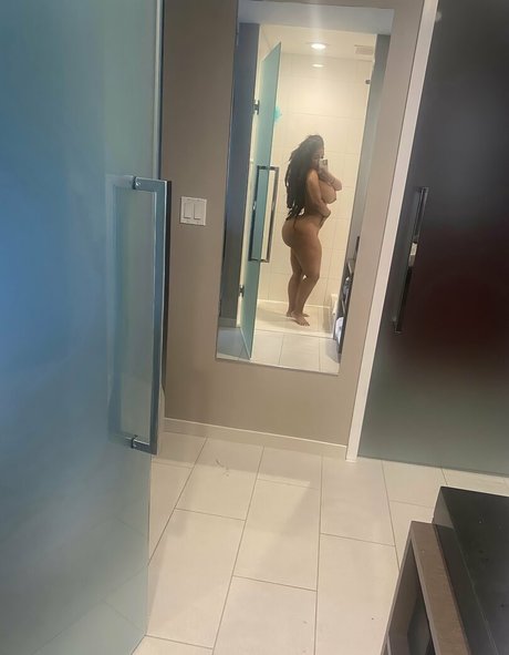 Raychiel étoile chaude galeries