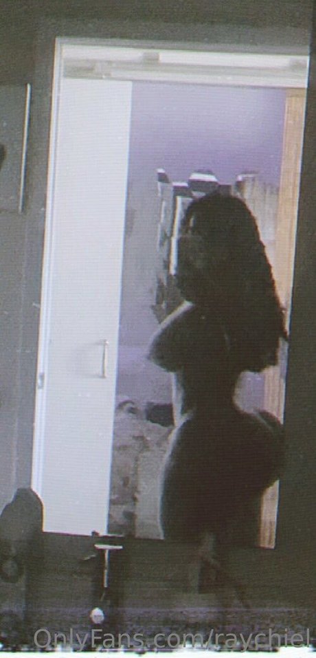 Raychiel star du porno nue des photos