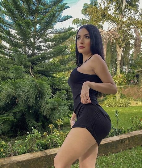 Nahomi Rojas modèle artistique image