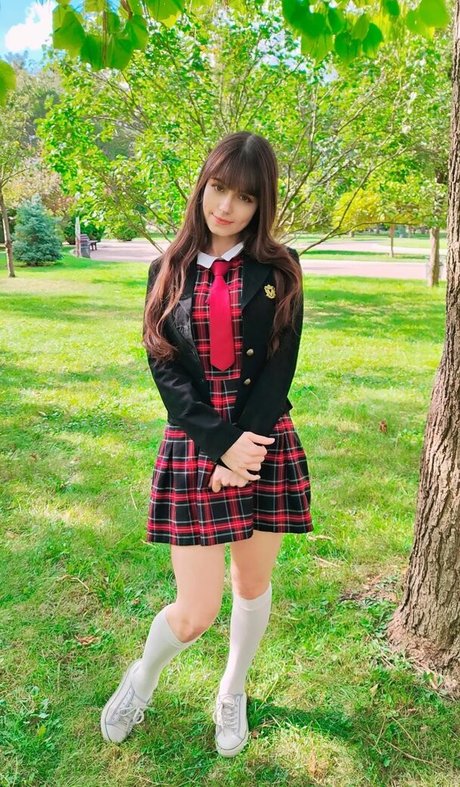 niki tyan17 modèle sexy img