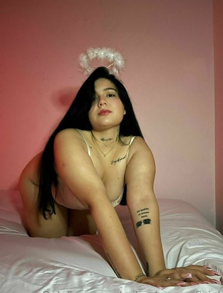 mikaelamvpoficial modèle gratuit galerie