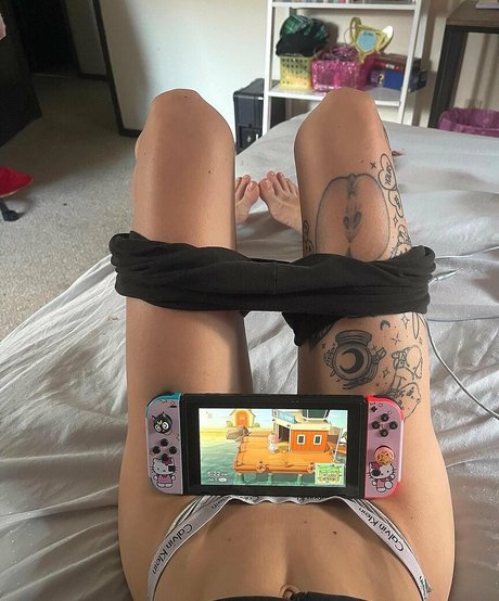 Ellecakes star du porno nue photos