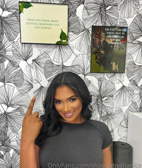 shapedbyshanice modèle joli img