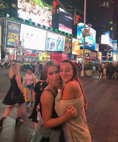 Keira Jackson belle étoile galeries