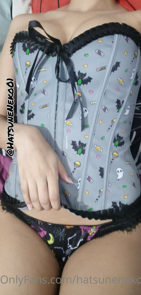 Hatsuneneko01 actrice chaude image