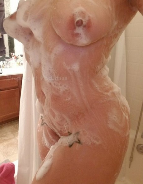 fans de mangeurs de cul uniquement nus de haute qualité image