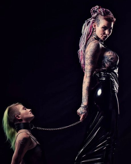 Pixta étoile exclusive galeries