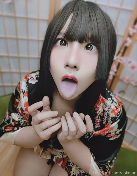 Aokotan modèle hd photos