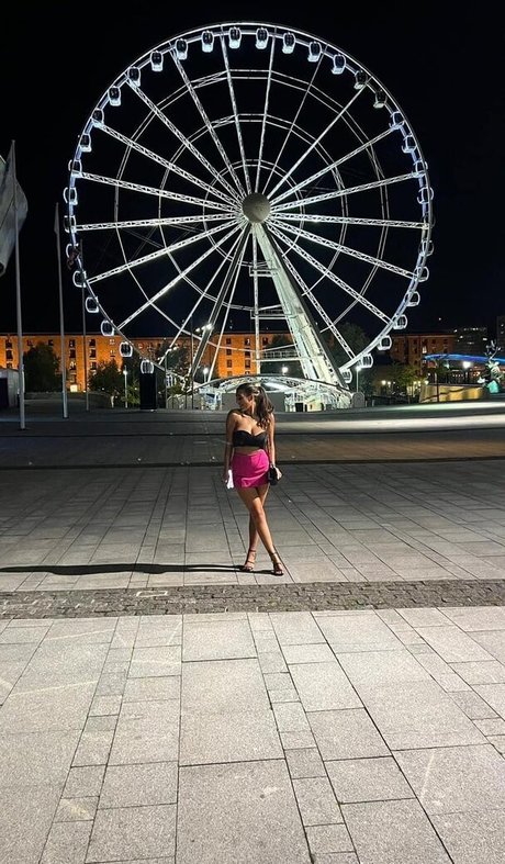 Esme Deacon modèle gratuit galerie