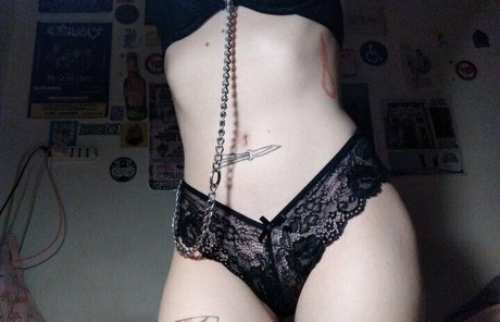 fer raglia modèles nus archive