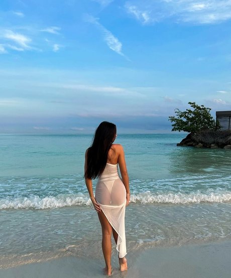 Leah Taylor jolie étoile image