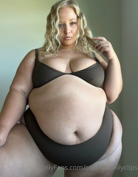 ceciliaxemilyclips modèle chaud images