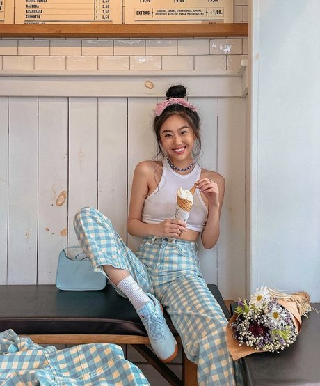 Waikei Waikeezy étoile nue galerie