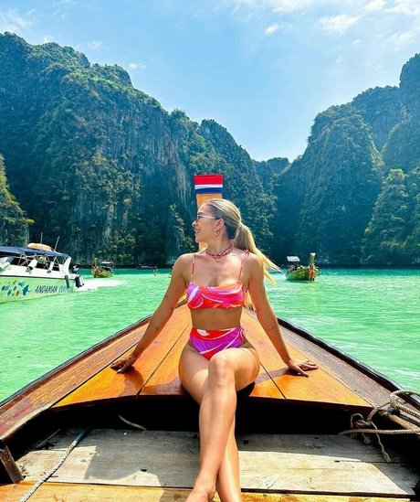 Lorena Improta star exclusive des photos