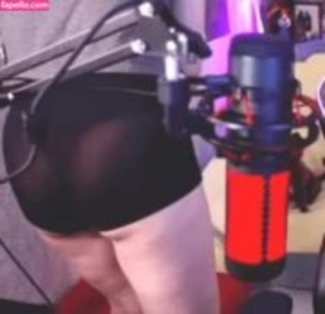 Claudia Andriolo haut modèle image