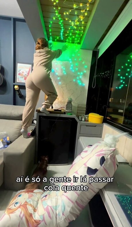 Claudia Andriolo nus étoiles images