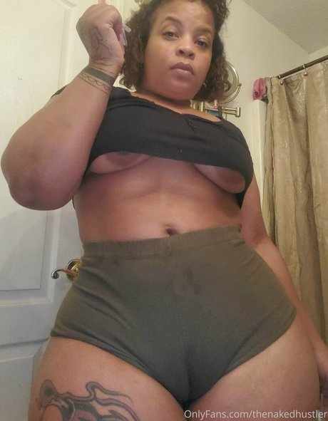 thenakedhustler actrice de sexe photo