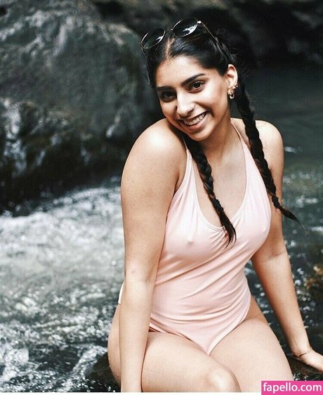 Iman Moosa modèle magnifique img