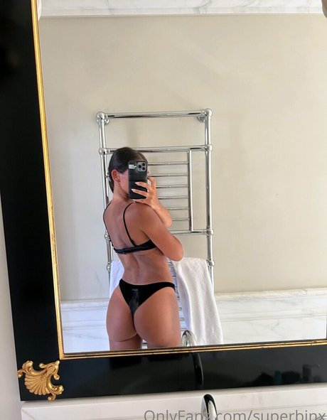 Superbinx actrice parfaite galerie