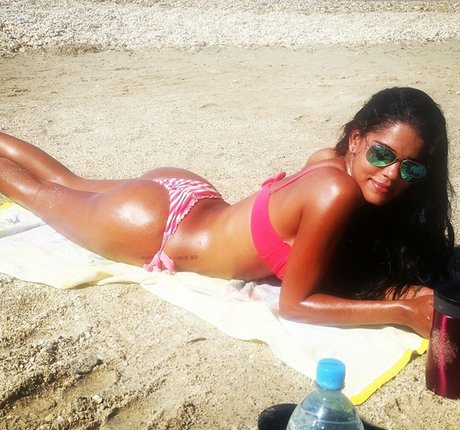 Daniela Baptista actrice libre image