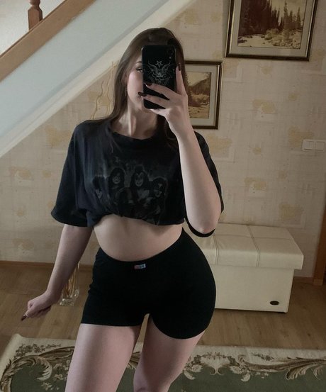 ell8ta actrice pornographique images