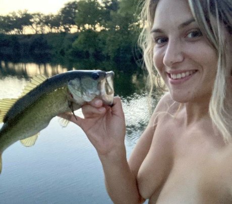 Hottest Fishing meilleure actrice des photos