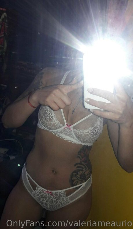 pampi cush haut de star du porno collection