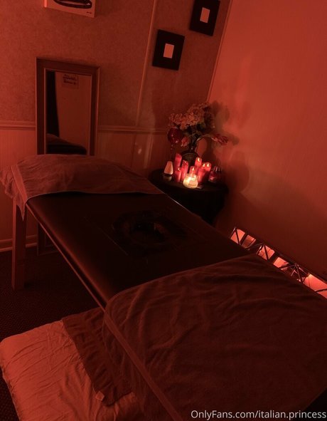 milf aux cheveux noirs onlyfans nue en haute qualité archive