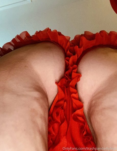 trashpanda4lyfeyo star du porno érotique photo