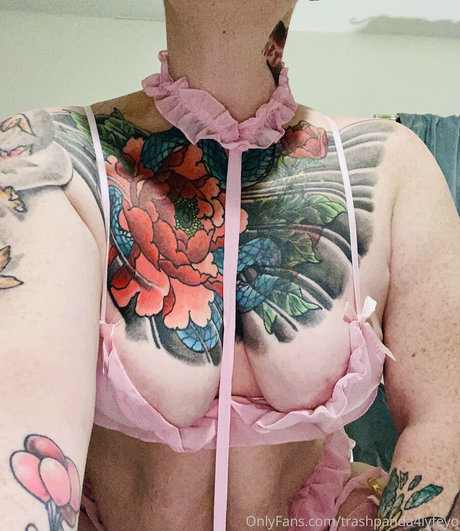 trashpanda4lyfeyo modèle porno photos