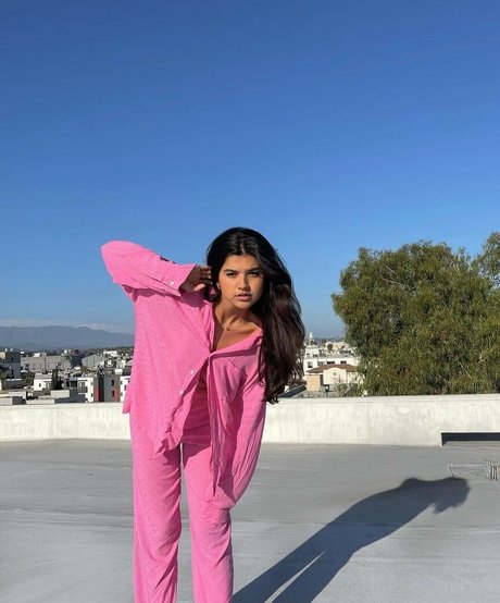 saraecheagaray top star galeries