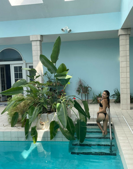 Jeannie Elise Mai star pornographique archive