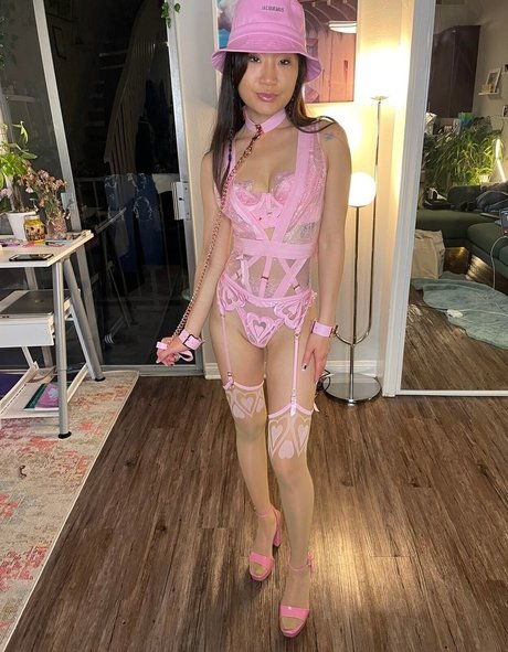 Jeannie Elise Mai sexe star du porno galerie