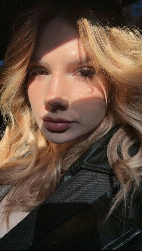 Baileyspinn actrice galeries