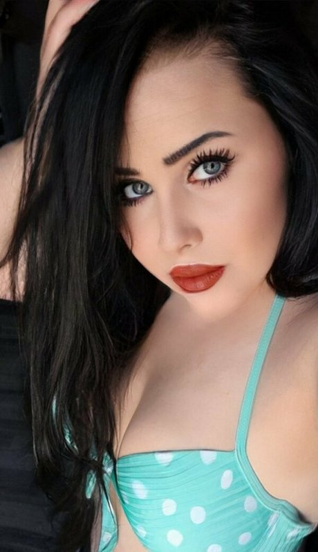 justjenna93 modèle porno archive