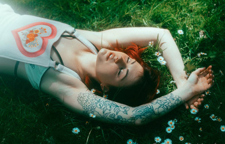 aziebugxfree top star image