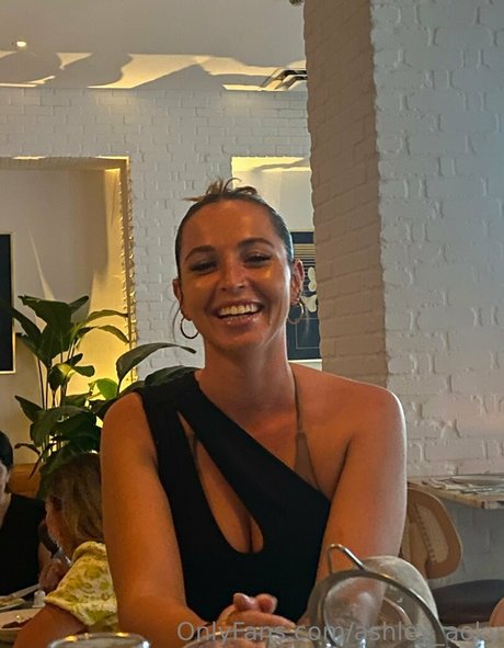 Ashley Aoky actrice pornographique photos