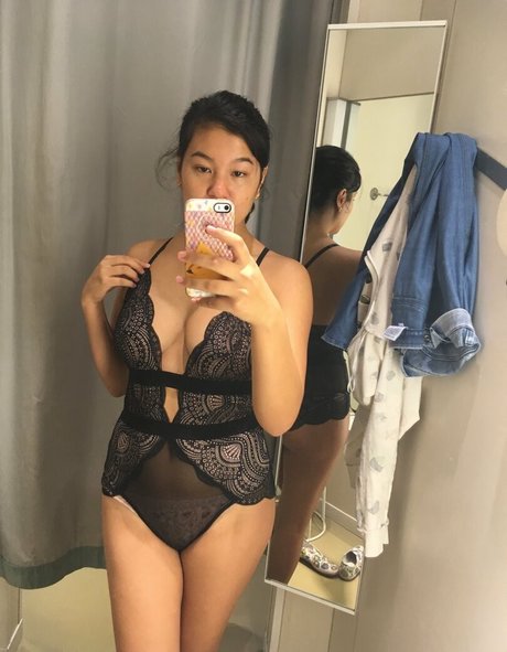 ferme uniquementfans nu pornographique image