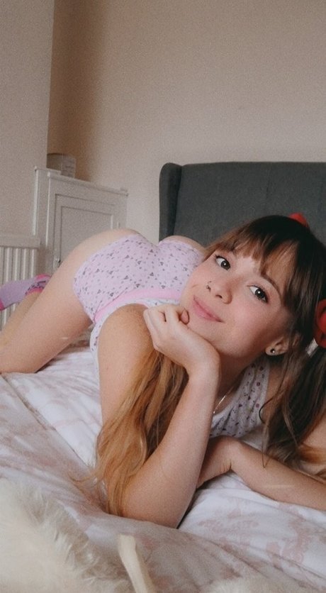 Mayakayagaia modèle xxx photos