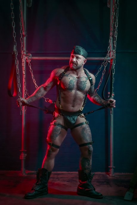 Dickie James star du porno sympa archive