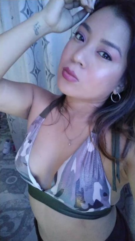 La Chiki mas Hot star du porno nue galerie