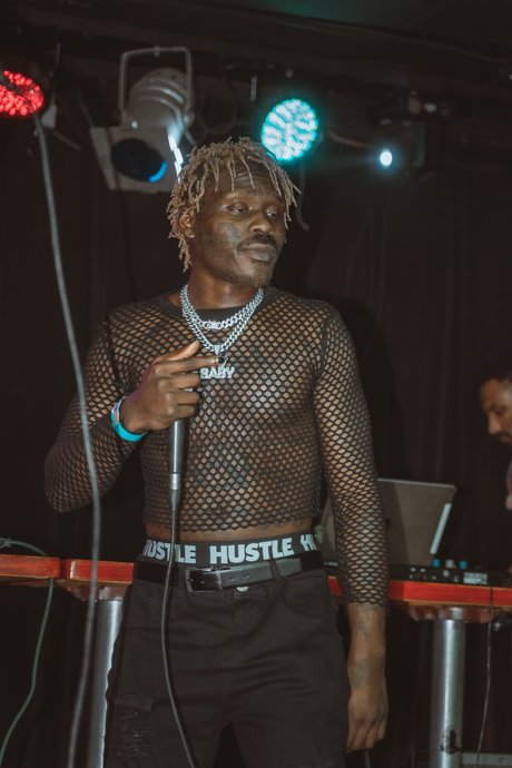 TshombeGreat_ modèle nu archive