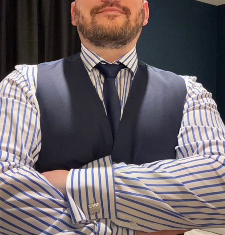 Officer Hardy CEO xxx star du porno photos