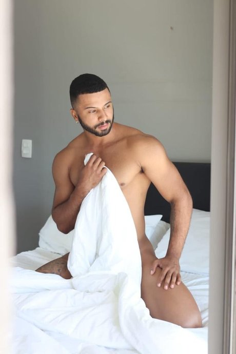 Guilherme Paix o star du porno xxx des photos