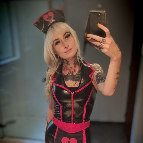 journaliste onlyfans nu gratuit galerie