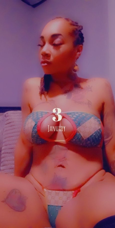 Fendi Baddie star du sexe collection