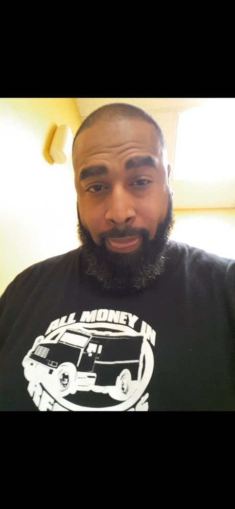 Johnta modèle exclusif archive