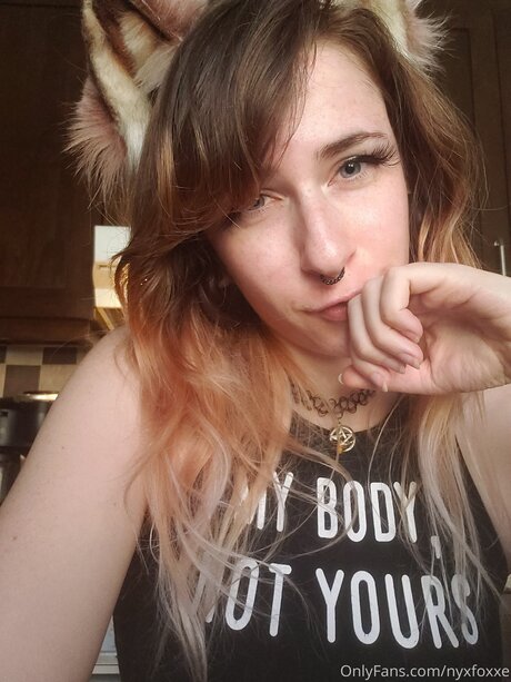 Nyx Foxxe modèle des photos