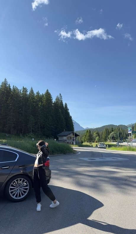 kaya dark étoile nue image