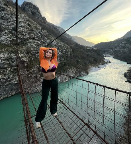 LikaLand xxx star du porno img